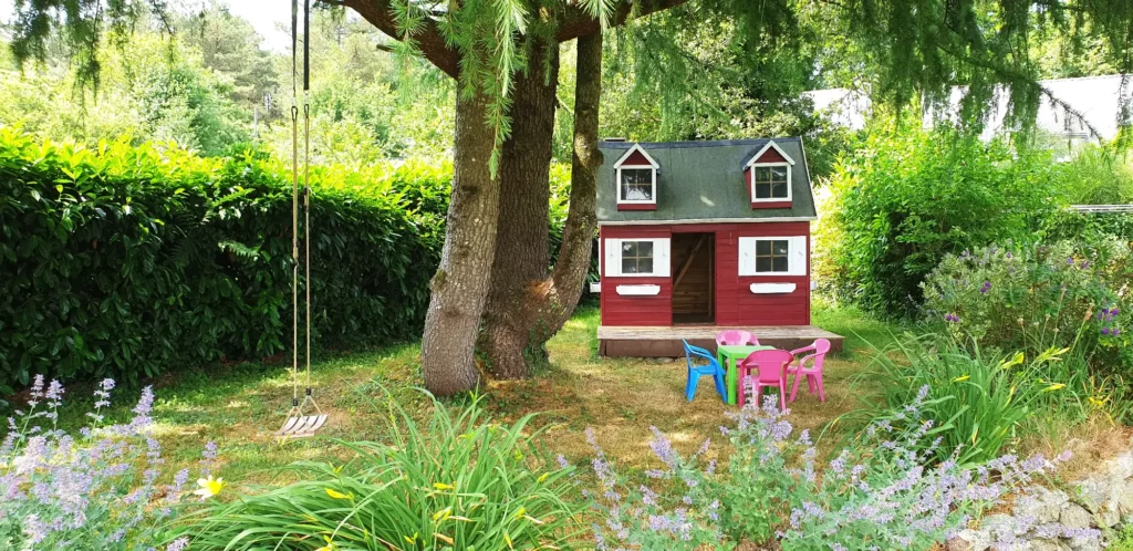 Vue du parc ouvert et espaces verts du domaine